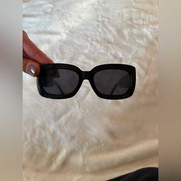 Tommy Hilfiger Black Women's Sunglasses - Picture 6 of 9